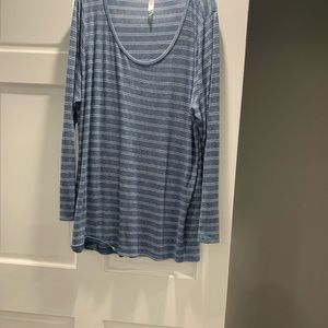 LuLaRoe tunic
